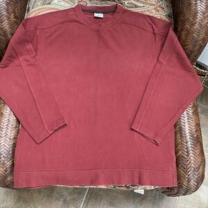Columbia men’s heavyweight top. EUC.